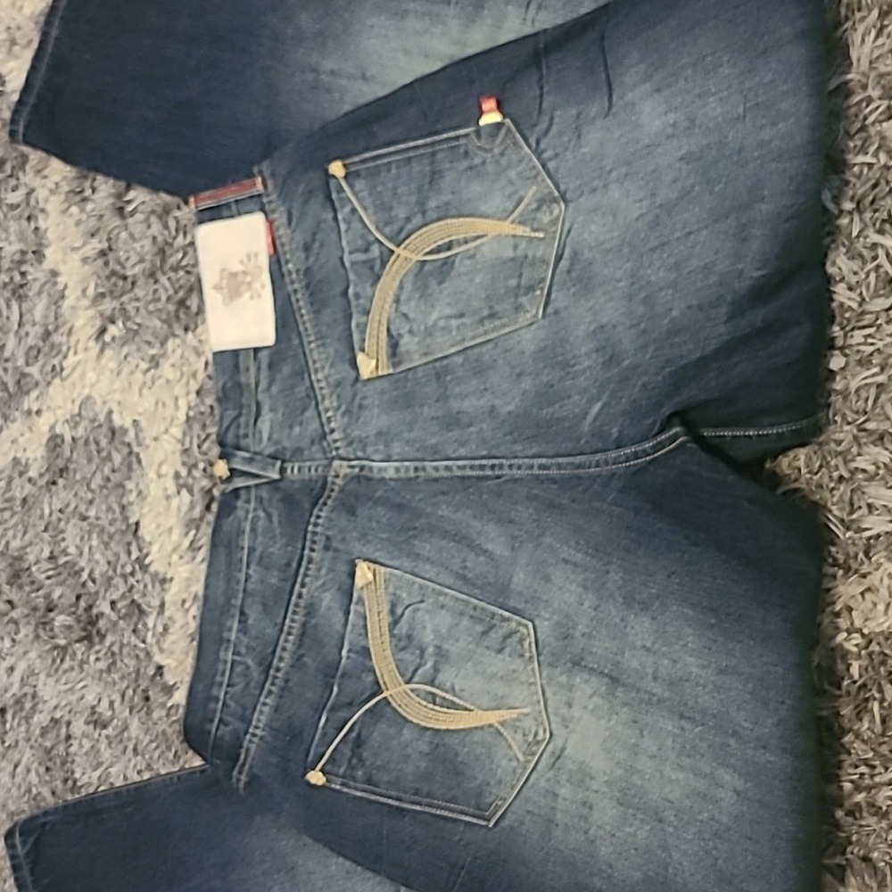 Jeans - Picture 3 of 4